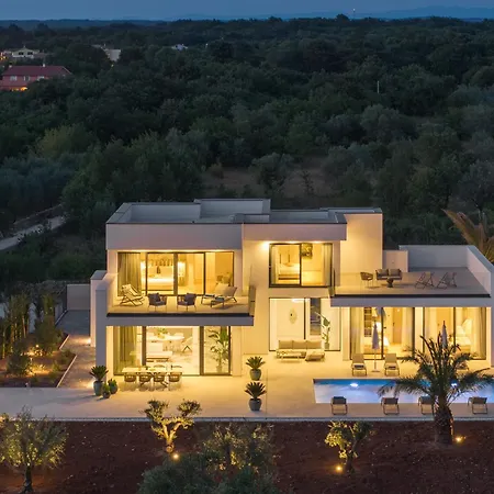 Terra Silentis Villa *