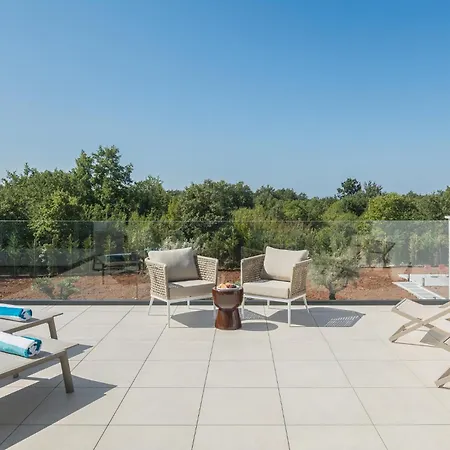 Terra Silentis Villa *